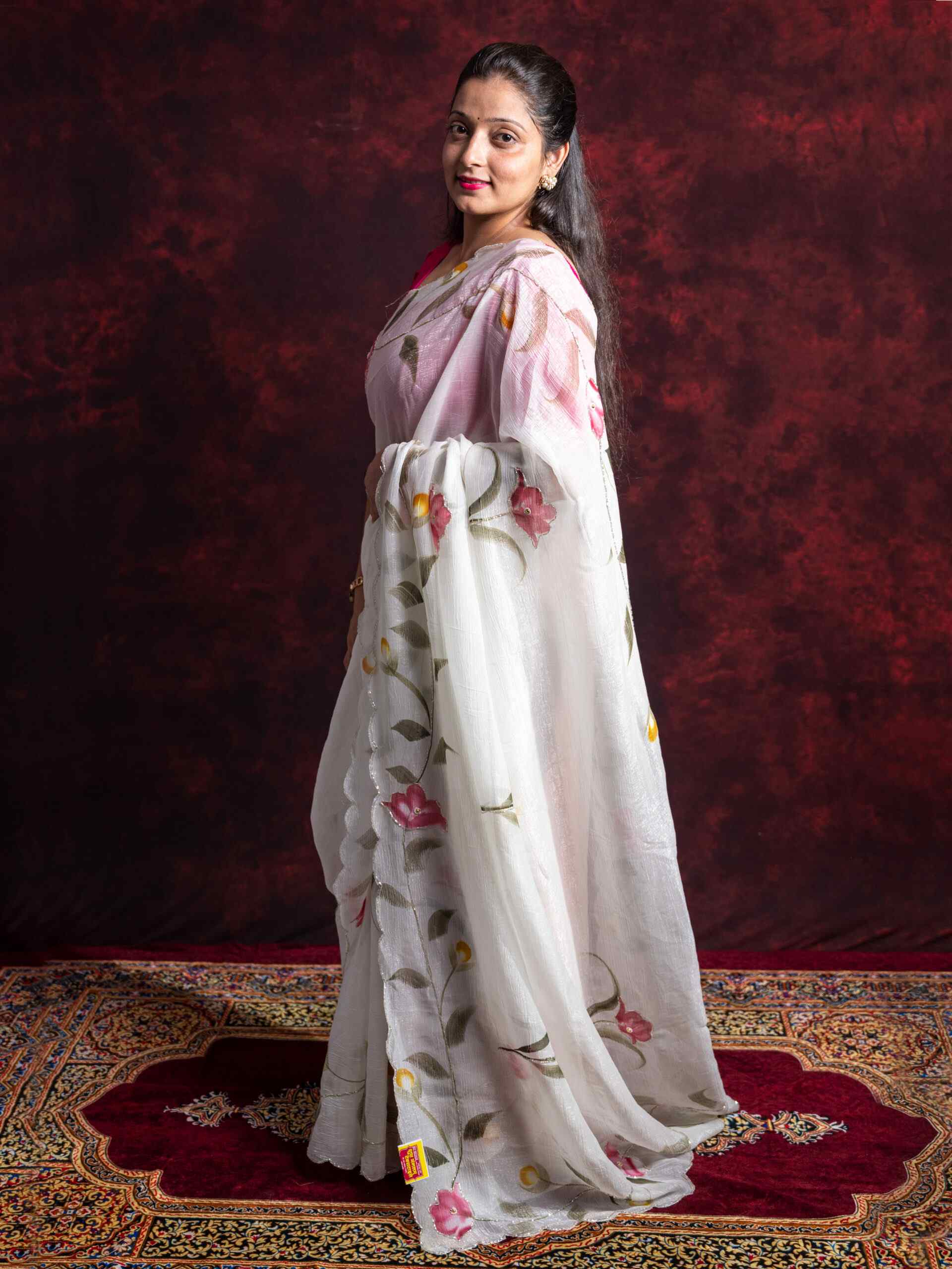 Off-White Carnchi Fabric Saree with Brush Paint Floral Design & Cut Dana Work - Image 4