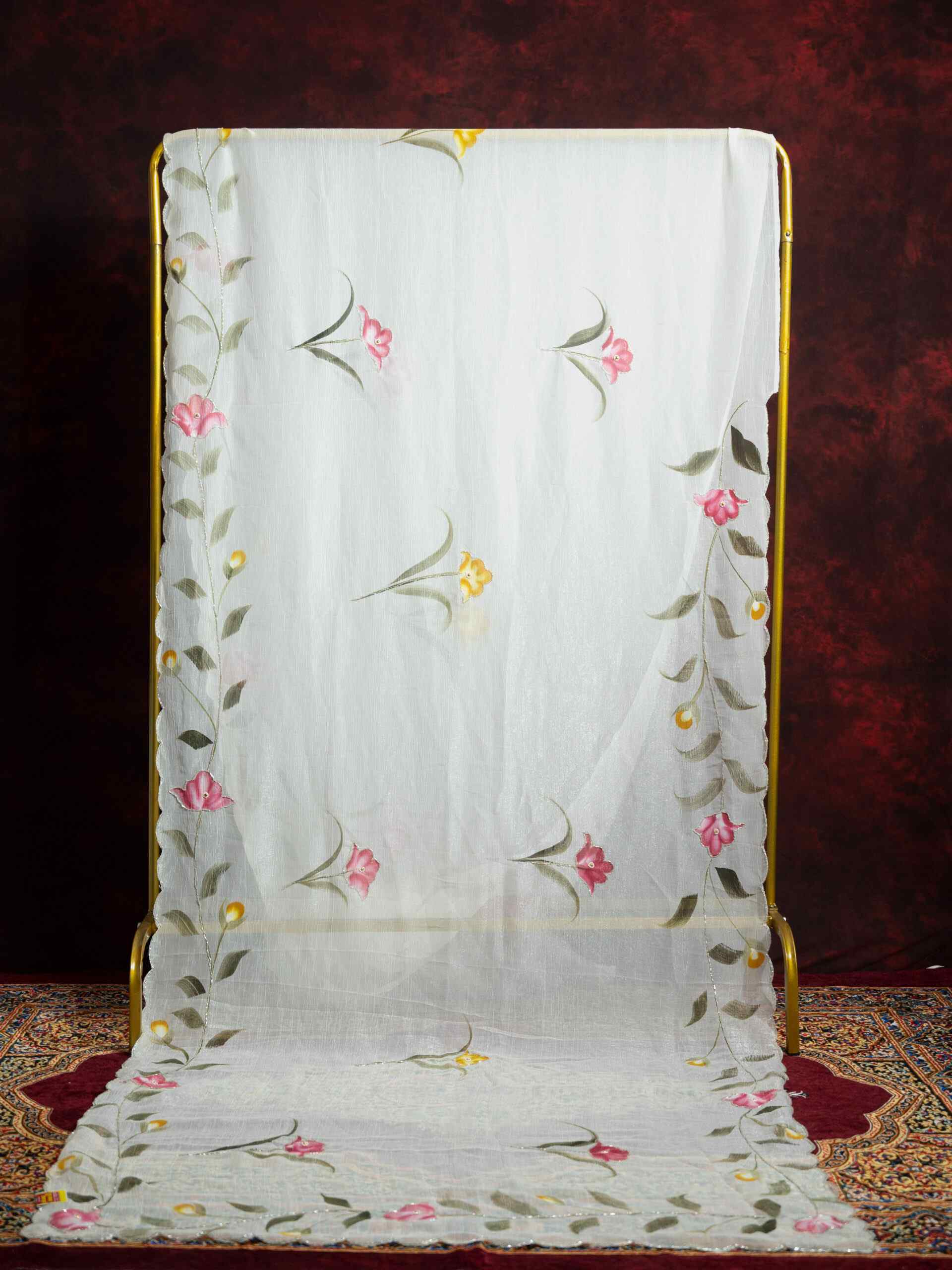 Off-White Carnchi Fabric Saree with Brush Paint Floral Design & Cut Dana Work - Image 6