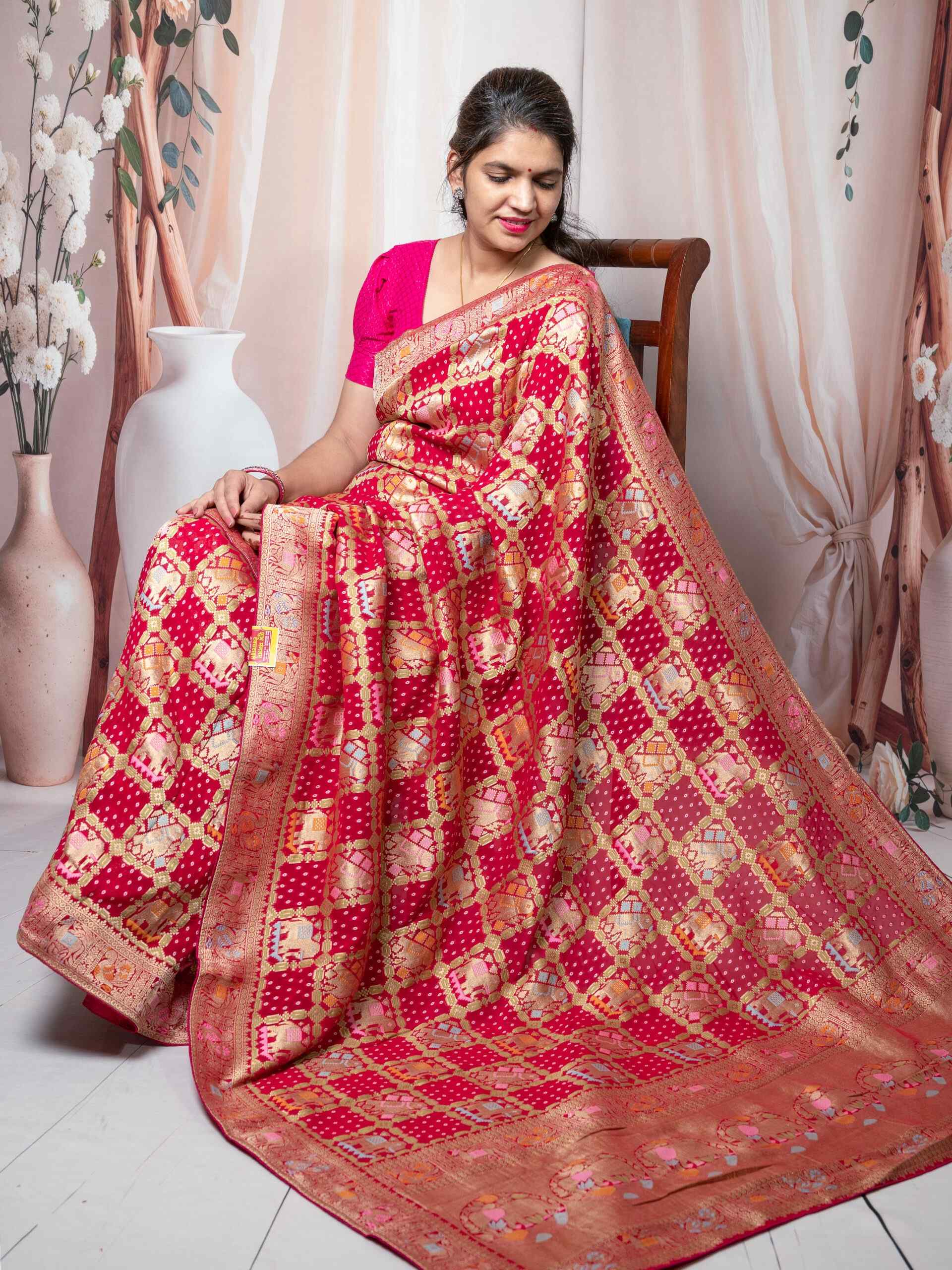 Royal Rani Pink Pure Viscose Saree with Zari Work & Banarasi Pattern - Image 6