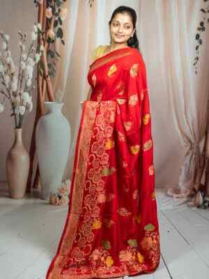 Red Dola Silk Banarasi Zari Weaving Saree