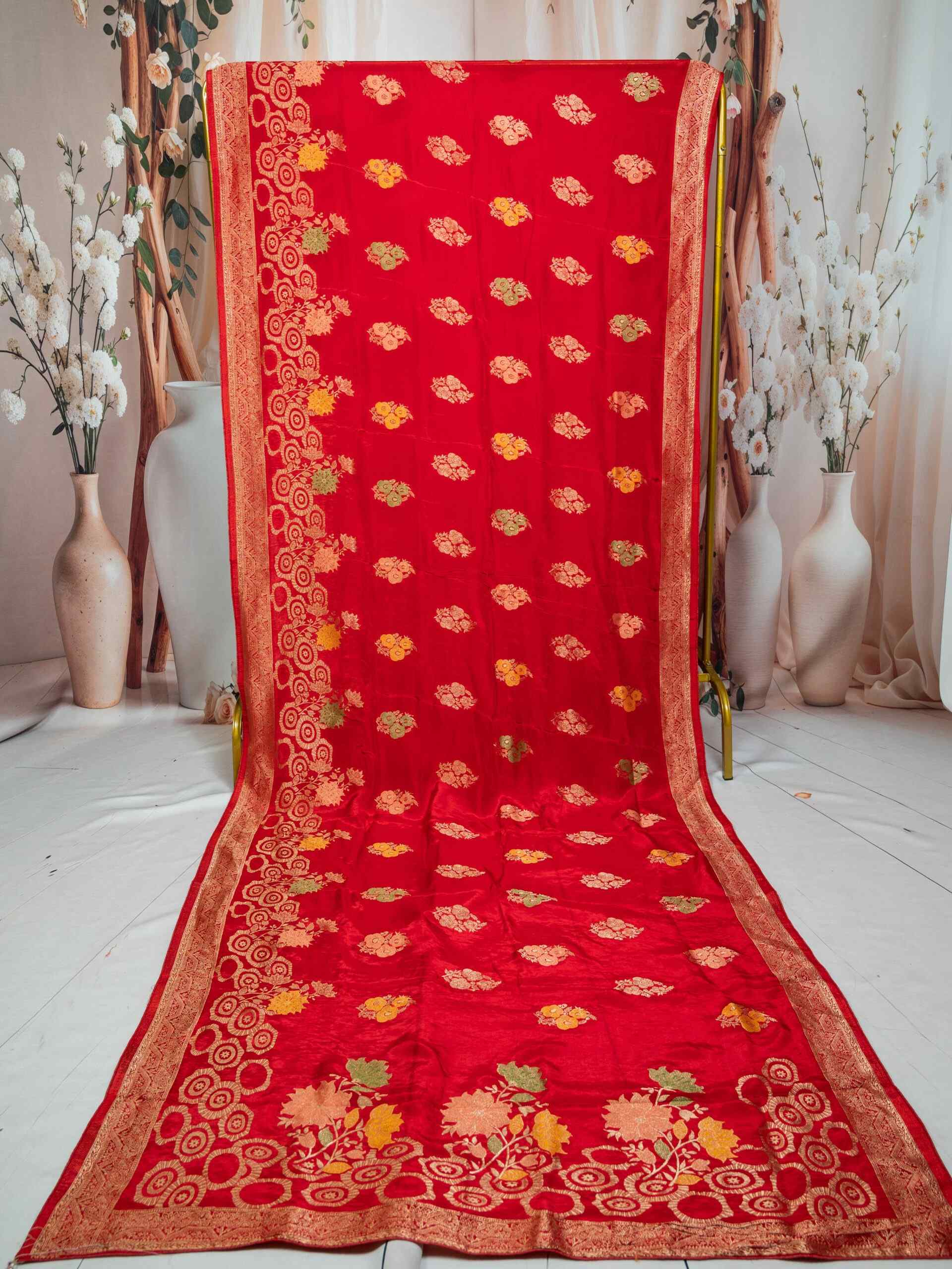 Red Dola Silk Banarasi Zari Weaving Saree - Image 5