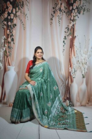 Weaving Thread Saree