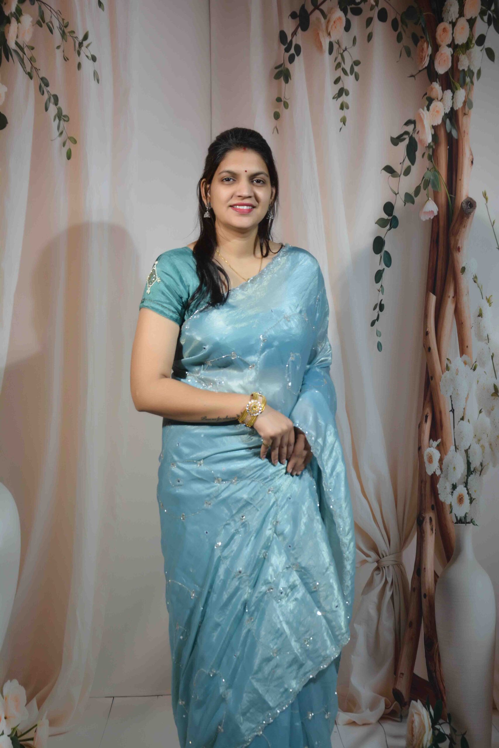 Shiny Crush Fabric Saree