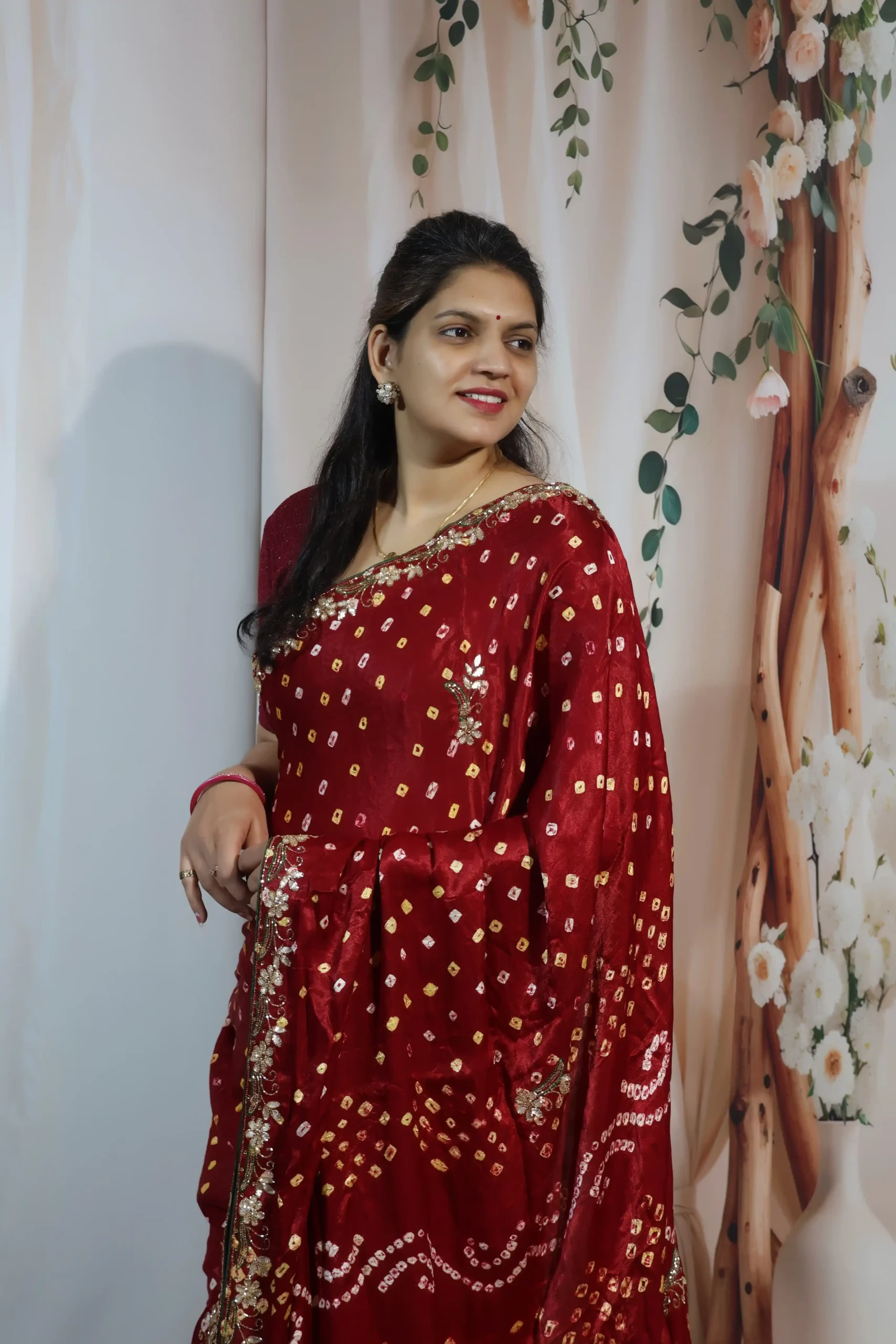 Mehroon Gaji Modal Saree with Bandhani Bhandej Pattern & Handwork Cut Dana - Image 4