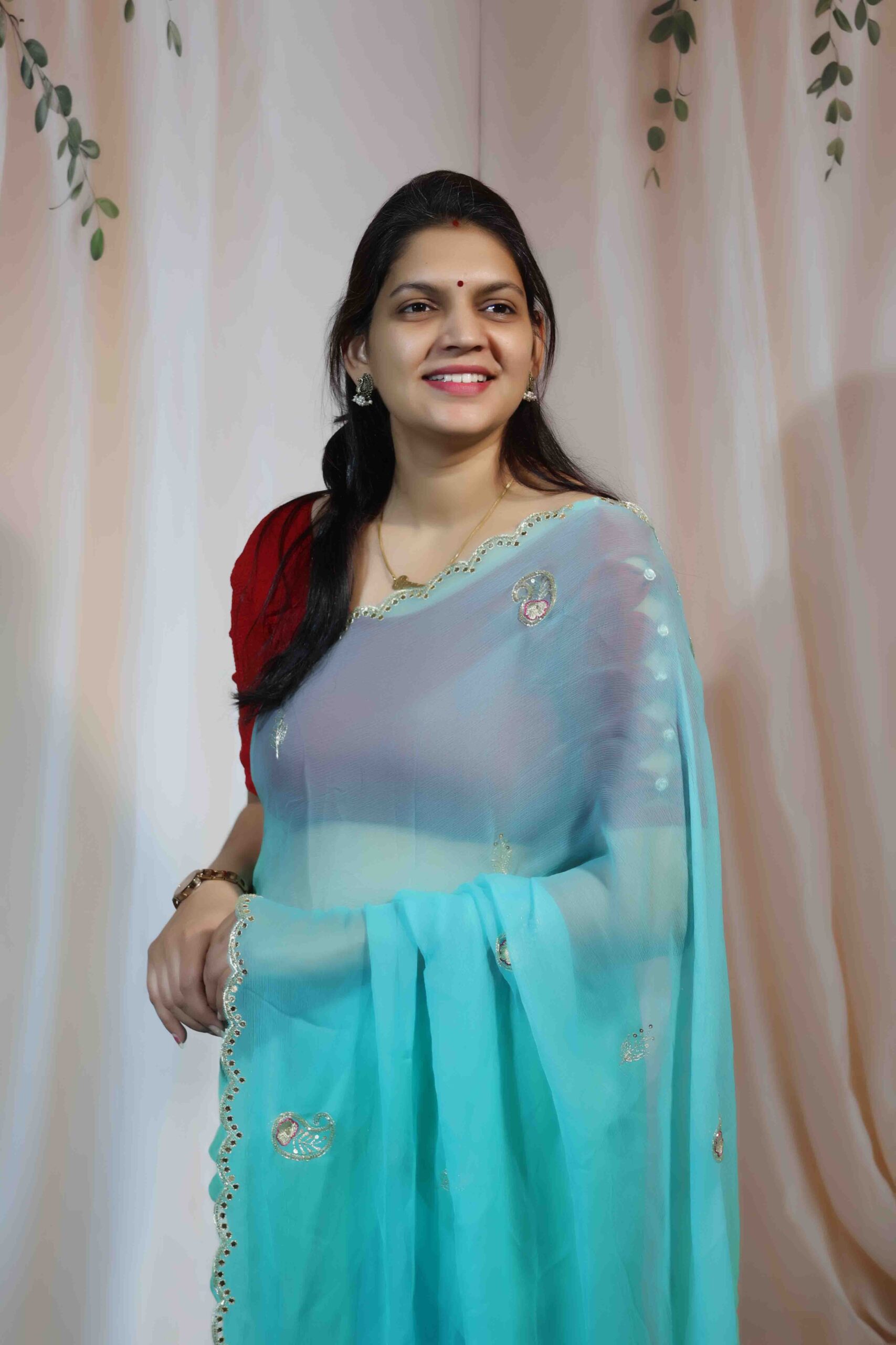 Tissue Saree with Cutting Border