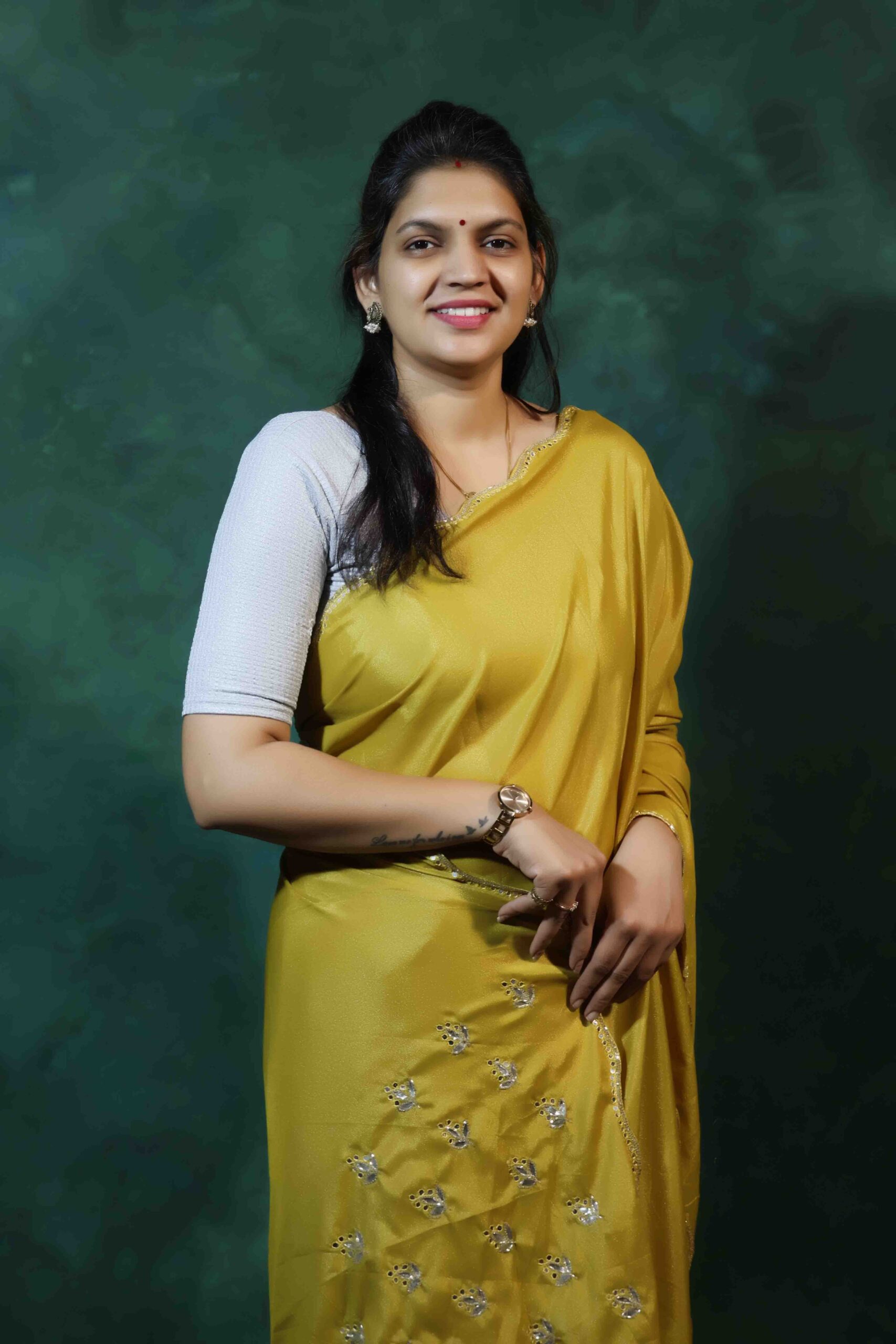 Cut Dana Tari Flower Work Saree